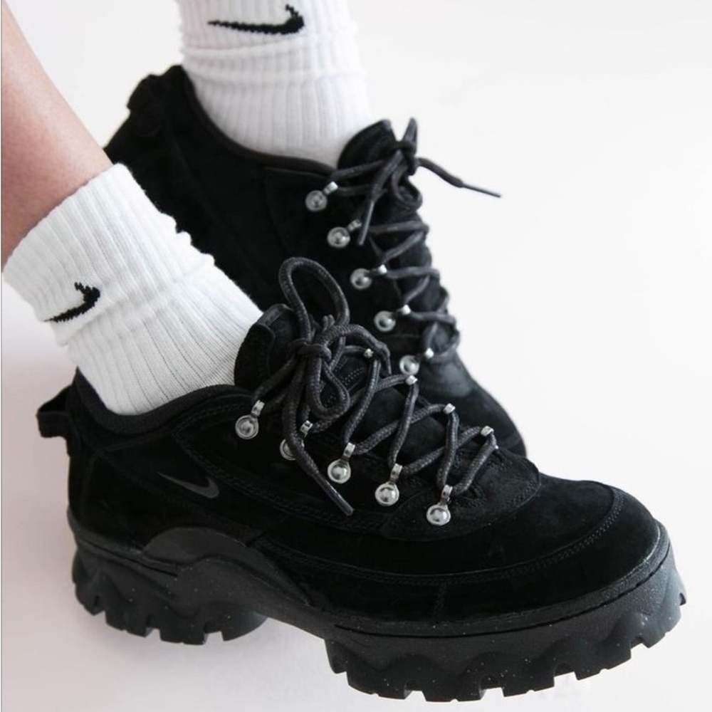 Nike Lahar Low triple black sneaker